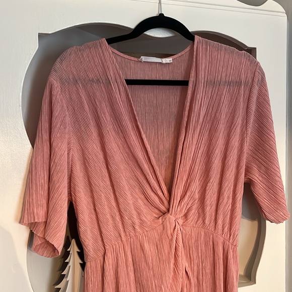 Blush Pink Boutique Plisse Midi Wrap Dress - Picture 2 of 4